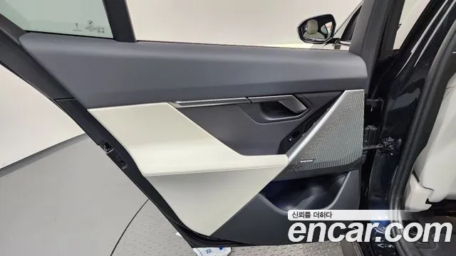 BMW 5 Series G60 — Фото автомобиля 14