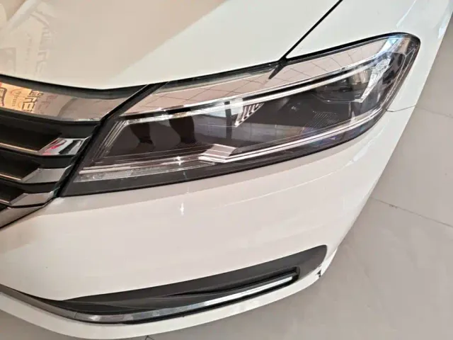 Volkswagen Lavida — Фото автомобиля 23