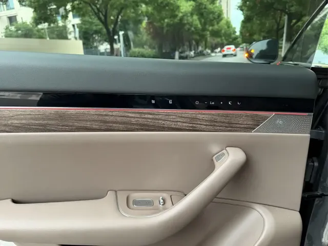 Zhijie Luxeed R7 2026 Range Extender Max — Фото автомобиля 20