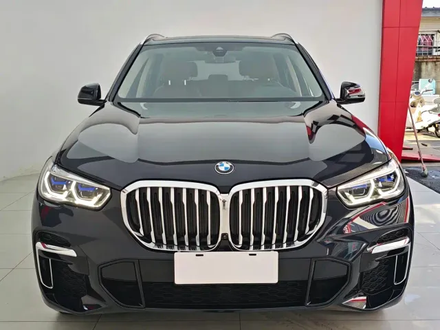BMW X5 — Фото автомобиля 2