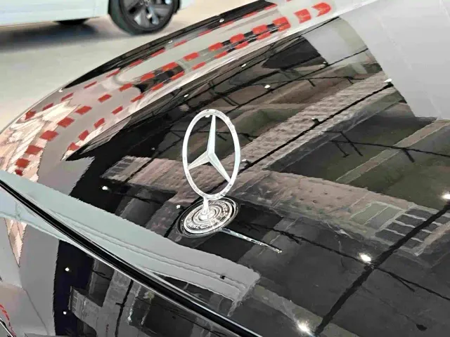 Mercedes-Benz E-Class — Фото автомобиля 17