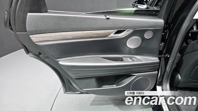 Genesis G80 Бензин 3.5 турбо AWD — Фото автомобиля 24