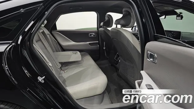 Hyundai Ioniq 6 — Фото автомобиля 26