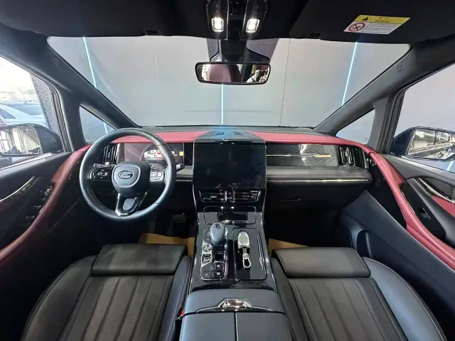 GAC Trumpchi M8 — Фото автомобиля 9