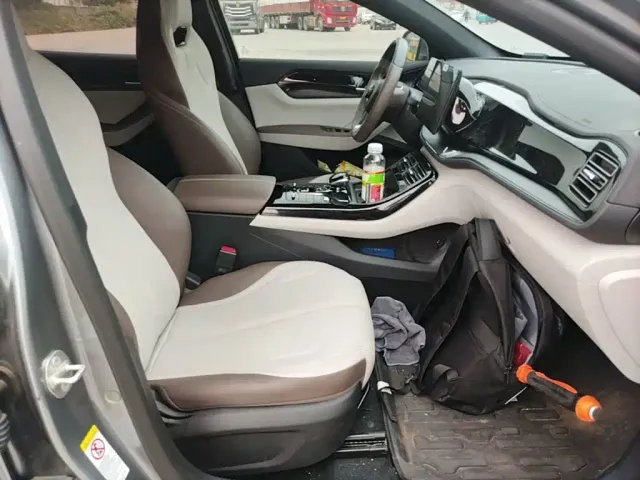 BYD Qin PLUS — Фото автомобиля 24