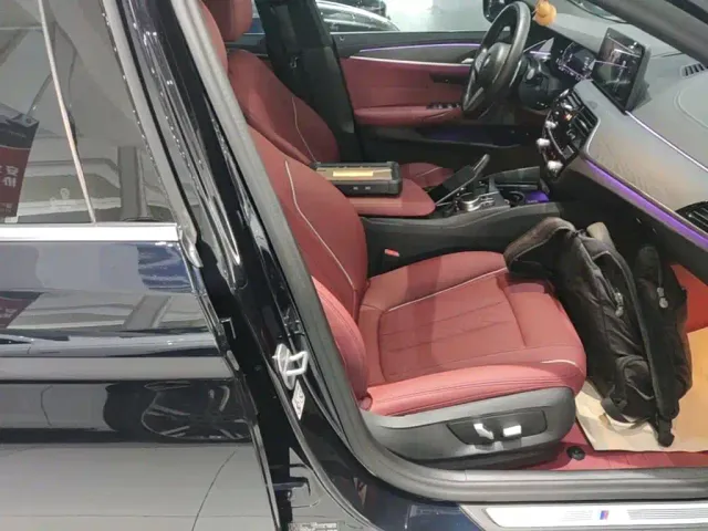 BMW 5 Series — Фото автомобиля 24