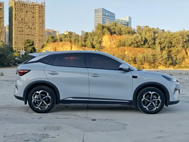 BYD Yuan PLUS — Фото автомобиля 11