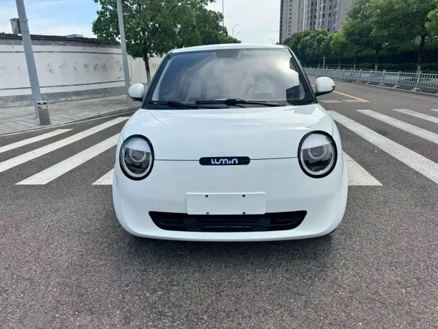 Changan Lumin — Фото автомобиля 2