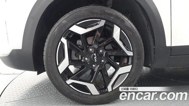 Kia Seltos Новый Seltos Бензин 2.0 2WD — Фото автомобиля 20
