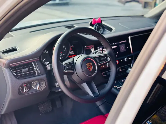 Porsche Macan — Фото автомобиля 5