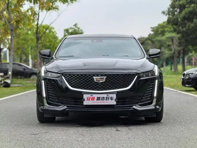 Cadillac CT5 — Фото автомобиля 2