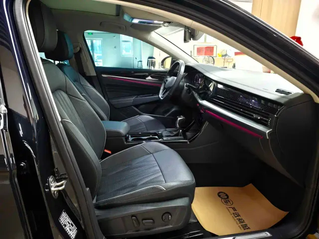 Volkswagen Passat — Фото автомобиля 8