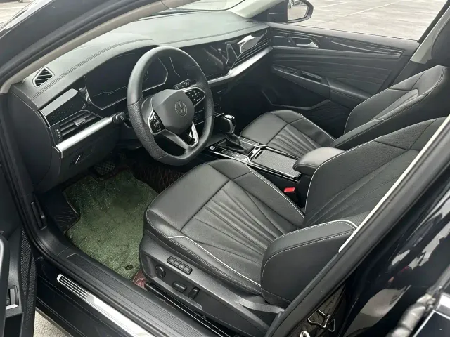 Volkswagen Passat — Фото автомобиля 7