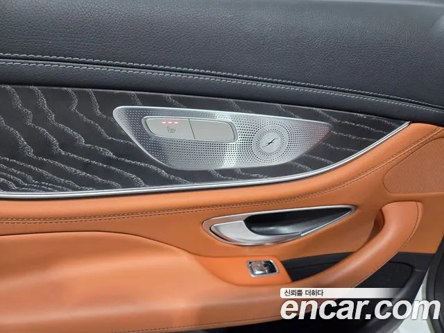 Mercedes-Benz CLS-Class — Фото автомобиля 9
