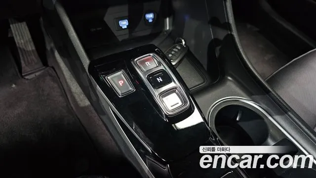 Hyundai Sonata Sonata (DN8) 2.0 LPG(Для проката) — Фото автомобиля 9