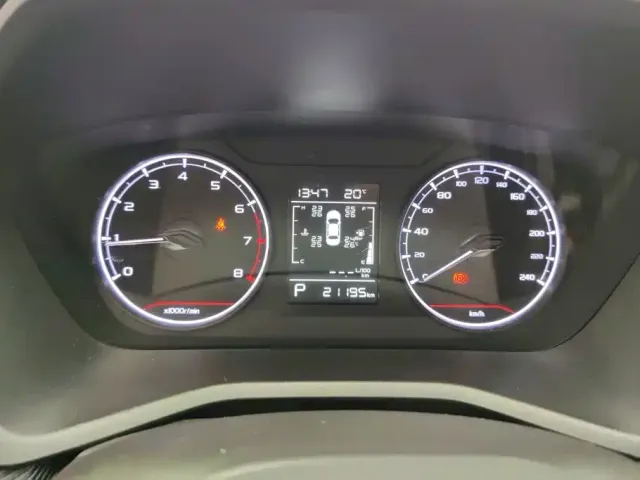 Geely Emgrand — Фото автомобиля 14