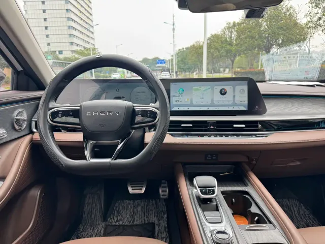 Chery Arrizo 8 — Фото автомобиля 13