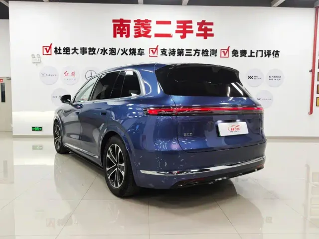 Aito M7 — Фото автомобиля 7