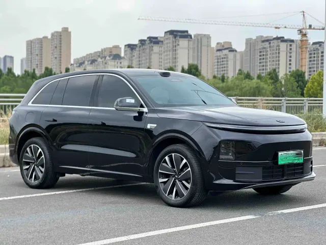 Li Auto L6 — Фото автомобиля 3