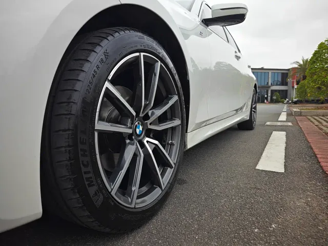 BMW 3 Series — Фото автомобиля 17