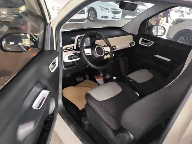 Wuling Hongguang Mini EV — Фото автомобиля 15