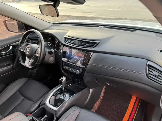 Nissan X-Trail — Фото автомобиля 7