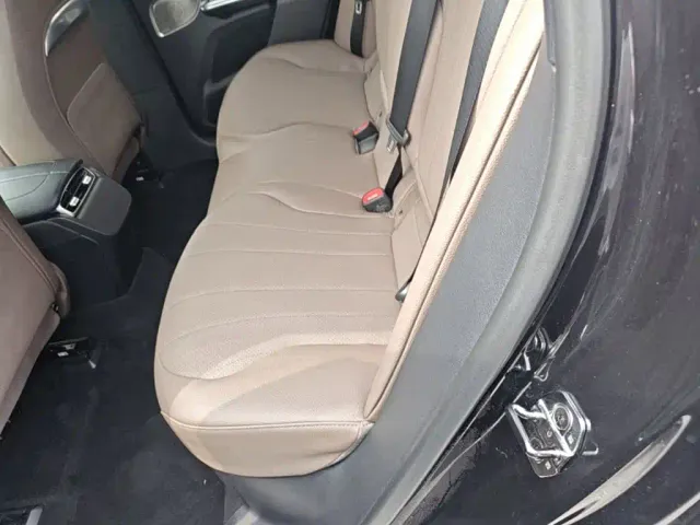 Mercedes-Benz EQE SUV — Фото автомобиля 16