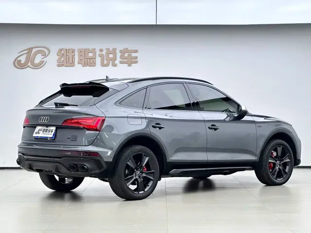 Audi Q5L Sportback — Фото автомобиля 12