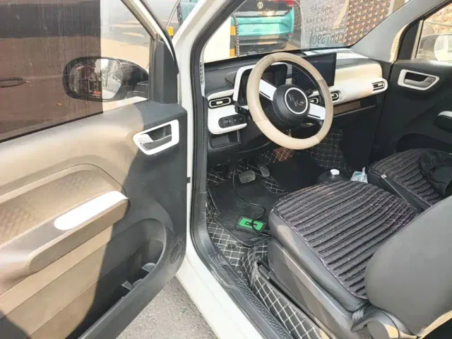 Wuling Hongguang Mini EV — Фото автомобиля 15
