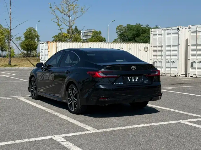 Toyota Camry — Фото автомобиля 13