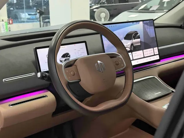 Leapmotor C11 — Фото автомобиля 5