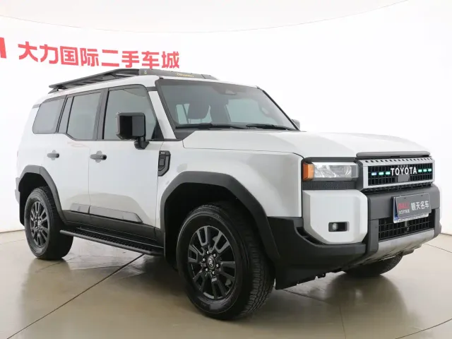 Toyota Prado — Фото автомобиля 3