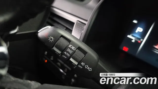 KG_Mobility_Ssangyong Rexton Новый Rexton Sport Дизель 2.2 4WD — Фото автомобиля 25