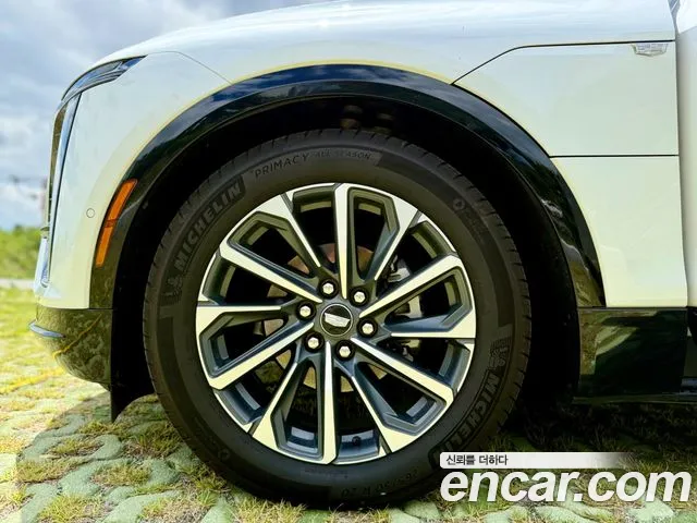 Cadillac Lyriq Lyriq Sport — Фото автомобиля 6