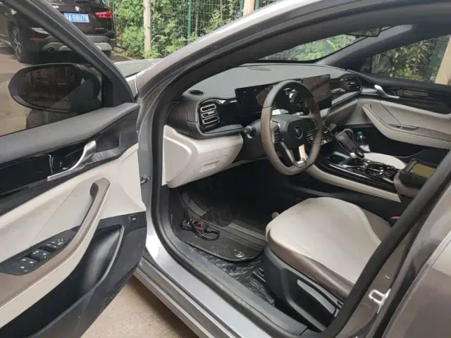 BYD Qin PLUS — Фото автомобиля 15
