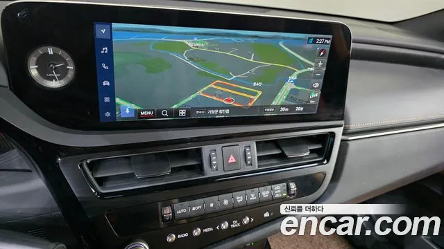 Lexus ES 7th Gen — Фото автомобиля 22
