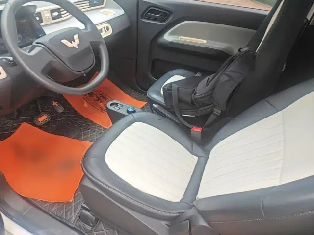 Wuling Hongguang Mini EV — Фото автомобиля 14