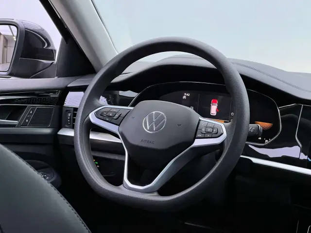 Volkswagen Passat — Фото автомобиля 20