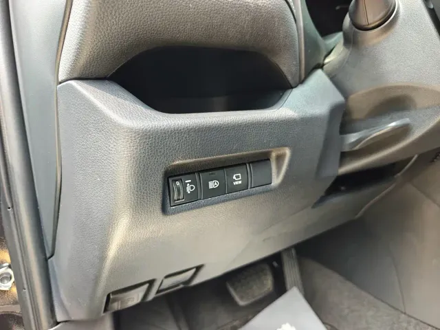 Toyota RAV4 — Фото автомобиля 19