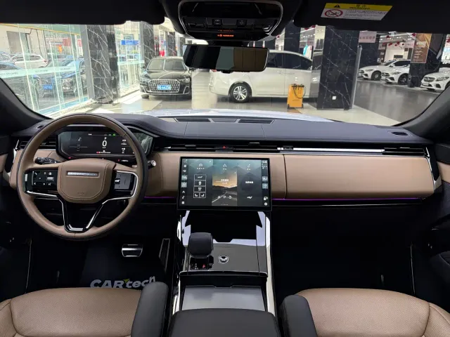 Land Rover Range Rover Sport — Фото автомобиля 13