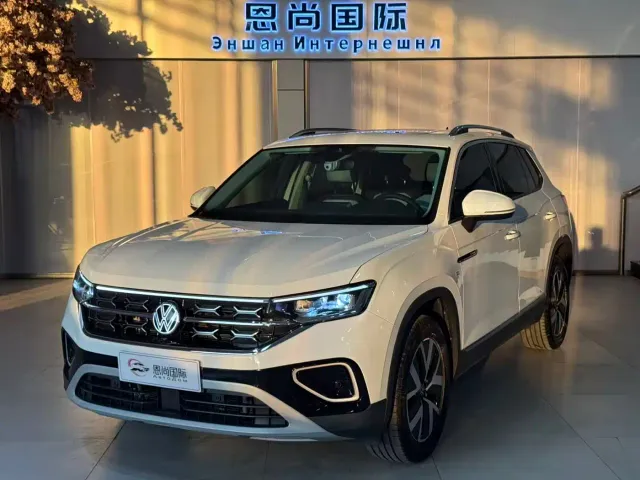 Фотография автомобиля — Volkswagen Tayron