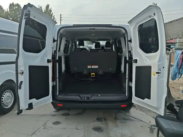 Ford Transit — Фото автомобиля 18