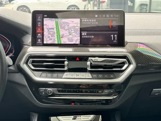 BMW X4 M40i — Фото автомобиля 15