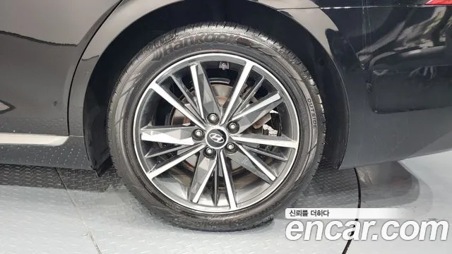 Hyundai Grandeur — Фото автомобиля 5