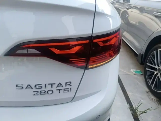 Volkswagen Sagitar — Фото автомобиля 7