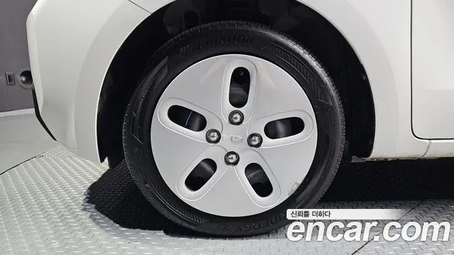 Kia RAY Новый Kia Ray Фургон — Фото автомобиля 5