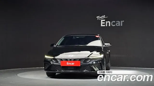 Hyundai Avante CN7 — Фото автомобиля 3