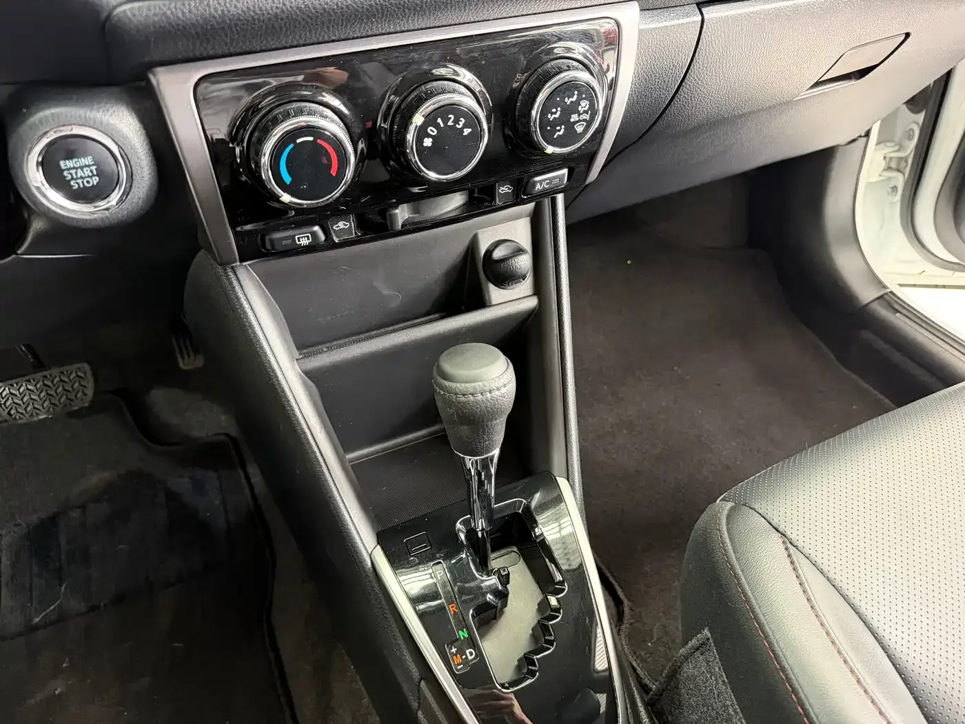 Toyota YARiS L Zhi Xuan 2022 Zhi Xuan X 1.5L CVT Luxury PLUS Edition — Фото автомобиля 15
