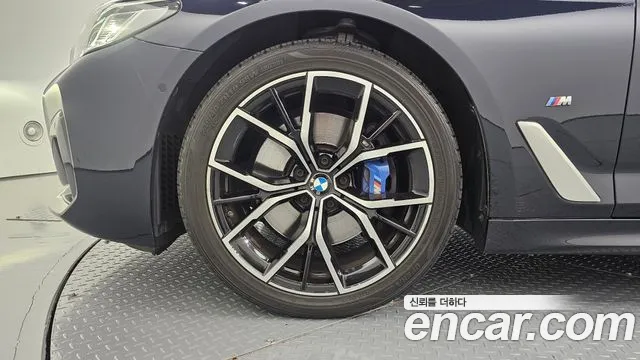 BMW 5-Series — Фото автомобиля 5