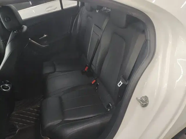 Mercedes-Benz A-Class — Фото автомобиля 16